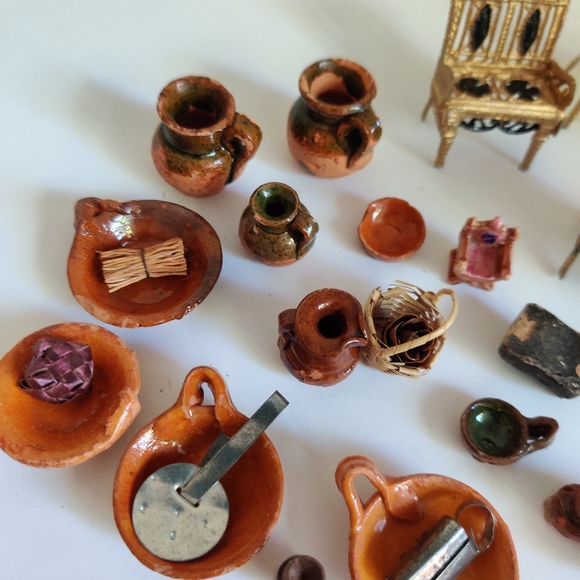 Vintage Dollhouse miniature furniture and dishes sets - Picture 4 of 12